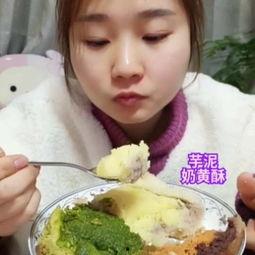丸子吃瓜娃娃视频,揭秘网红美食背后的故事