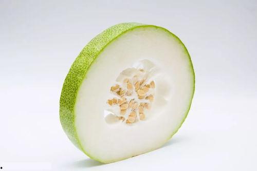 白熊吃瓜怎么吃,白熊的独特吃瓜技巧揭秘