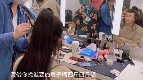 叶白衣吃瓜花絮,揭秘明星幕后趣事