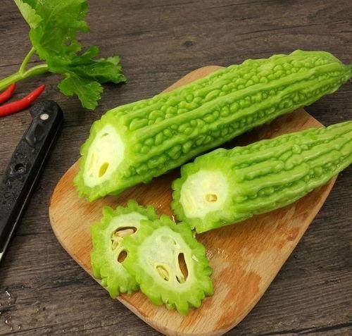 足疗吃瓜,吃瓜休闲两不误