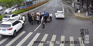 吃瓜与考试相撞